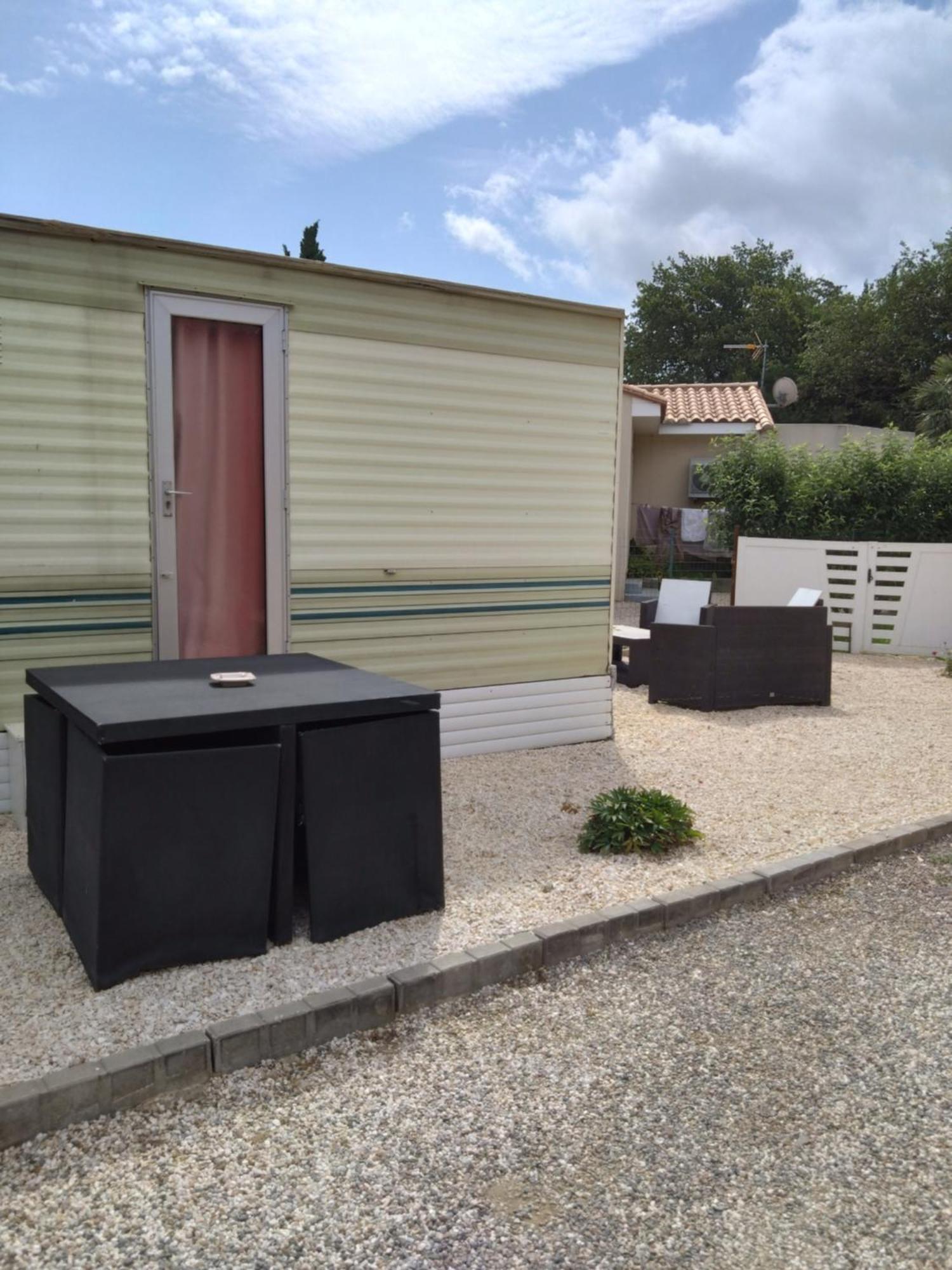 Mobilhome Catalan Nefiach Luaran gambar